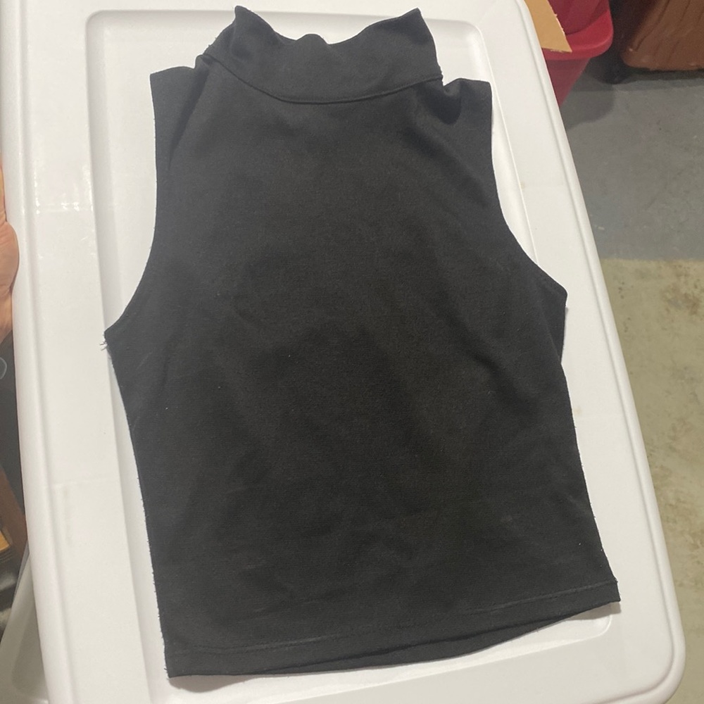 Black turtle neck tank